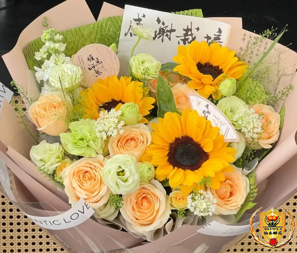 【春晖满园】3朵向日葵混搭8朵香槟玫瑰混搭花束送男老师恩师感谢恩师花店送花上门