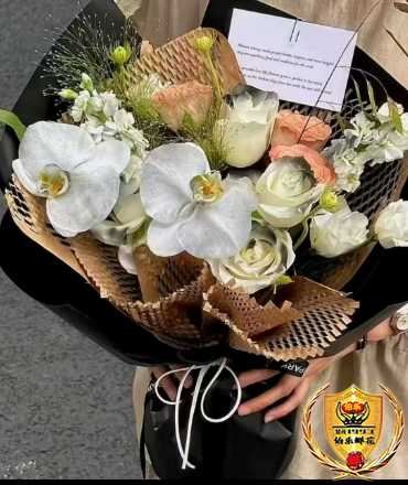 520专属【与你共赴】蝴蝶兰黑骑士卡布奇诺混搭花束生日花束生日鲜花送男友送老公花店送花上门