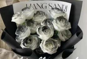 十八加冕11朵黑骑士玫瑰花生日花束花店送花上门鲜花免费配送生日鲜花生日礼物送男士对象