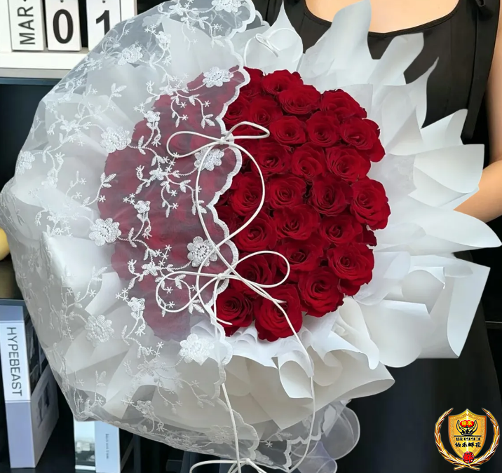 【带着头纱的仙女】33朵红玫瑰